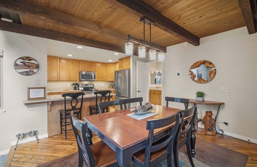 Tennis Village Condo | Tennis Village Escape with Access to Exclusive Golf