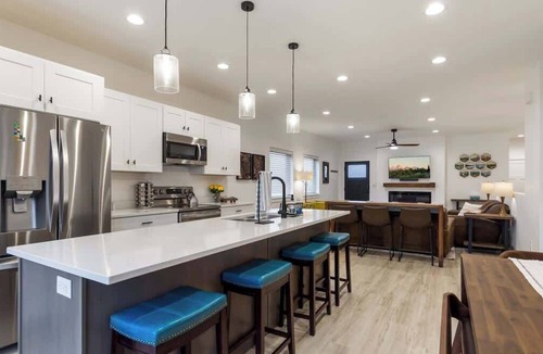 Driggs House | Teton Homestead: Teton Solitude Retreat + Hot Tub