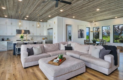 Tetonia House | Teton Homestead: Teton View Ranch + Bar + Hot Tub