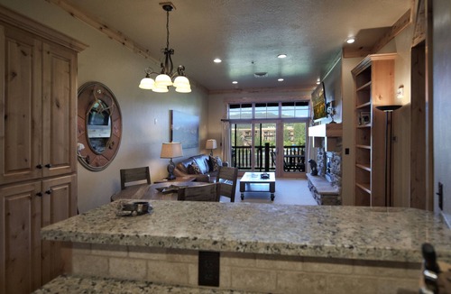 Victor Condo | Teton Springs Condo #308 in Victor w/A/C, W/D, WiFi, Balcony, Grill & Garage