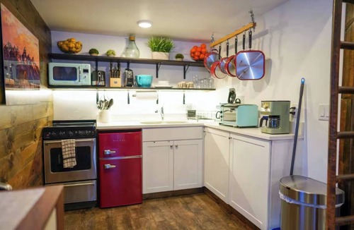 Victor House | Teton Tiny Home | Jackson, Targhee, Yellowstone