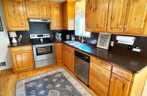 Ashton House | Teton View Bungalow