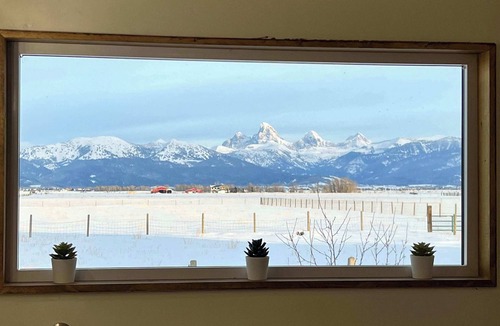 Leigh Creek Estates House | Teton View Studio - Hidden Gem Near Yellowstone