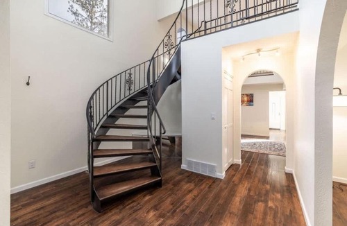 Post Falls House | The Affordable Family Fun House- Ping Pong, Pool Table, Darts