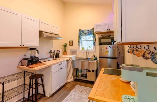 Boise Bench House | The Art Nook | 5 Mins to Airport| Peaceful Retreat