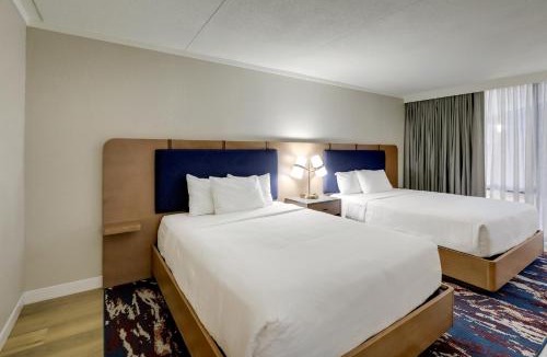 Quincy Hotel | The Atrium Hotel on Third