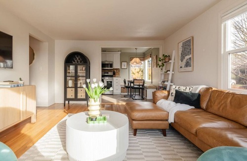 Ballard House | The Ballard Vista | Sleeps 6 + Patio & Fire Pit