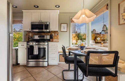 Ballard House | The Ballard Vista | Sleeps 6 + Patio & Fire Pit