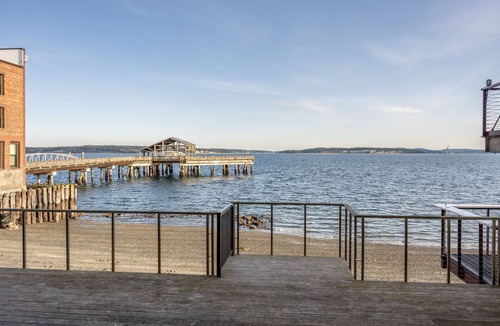Port Townsend Cabin | The Belmont Hotel