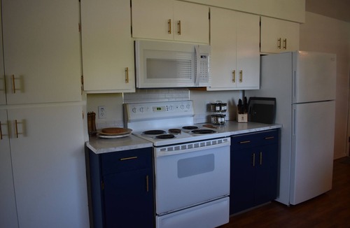 Harbor House | The Blue Raven Simple Comfortable Indulgent Home Close to Everything