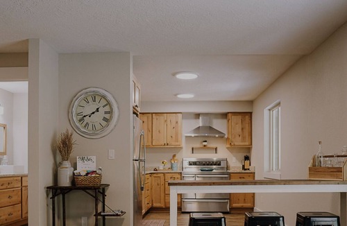 Riggins House | The Building on The River B&B