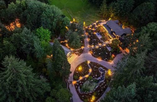 Carlton House | The Carly Estate