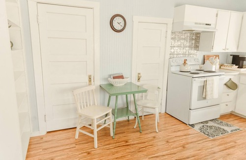 Medford Villa | The Carriage House: One bedroom w/kitchen & full bath.
