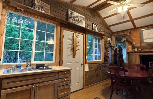 Clark Fork Cabin | The Casita @ Casler Farm