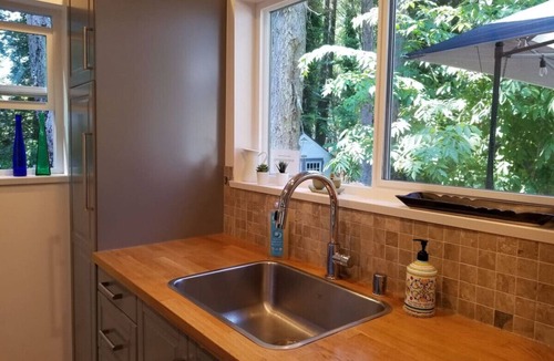 Point Roberts House | The Cottage on Claire
