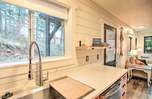 Hayden Lake House | The Cottage · Relaxing Hayden Lake Cottage with Water Access