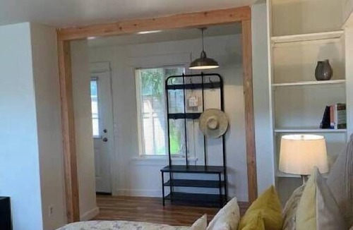 Langley Apartment | The Den- The Courtyard