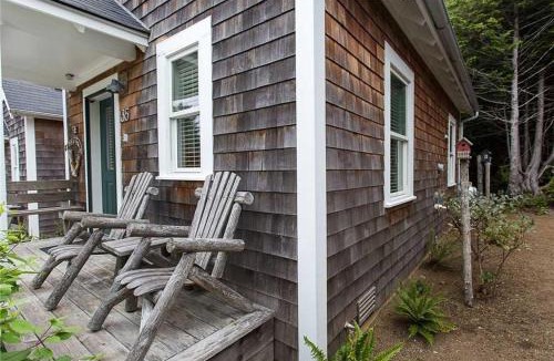 Seabrook House | The Evergreen Cabin by Seabrook Hospitality