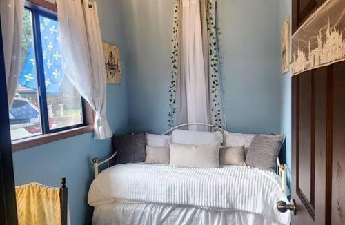 Monroe Apartment | The Fairytale Cottage at High Rock Castle