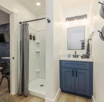 Coeur d'Alene Hotel | The Flats- Studio #6- Modern Downtown Stay