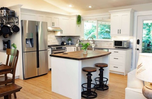 Lake Marcel-Stillwater House | The French Country- Private Lake 3 Min Walk