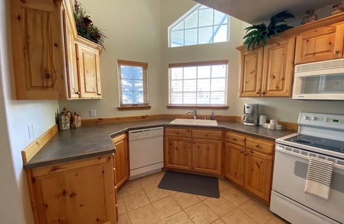 Driggs Condo | The Grand Getaway off Ski Hill Road