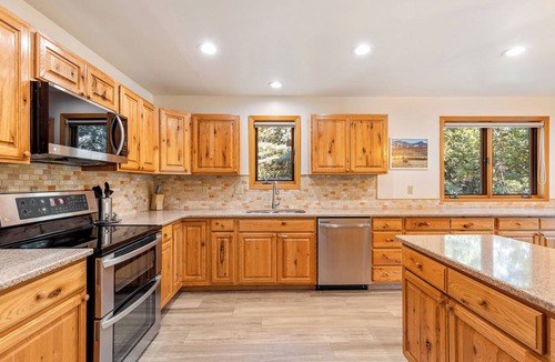 Big Sky House | The Happy Moose | Mountain escape in the heart of Big Sky
