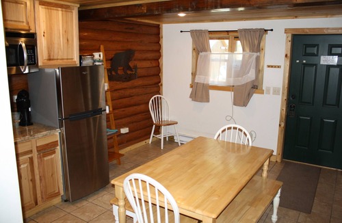 Cody Bed & Breakfast | The Historic Wapiti Lodge