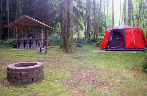 Langley RV Rental | THE HUCKLEBERRY GLAMPSITE, EXPERIENCE THE MAGIC!
