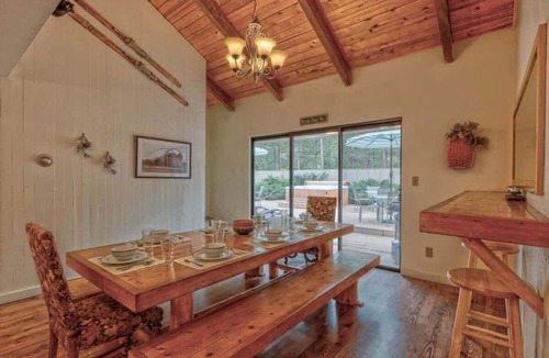 Sunriver House | The ideal pet-friendly home for big groups, family fun, great location, sharc passes included!