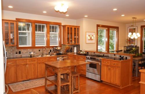 Maple Valley House | The Lakehouse Retreat