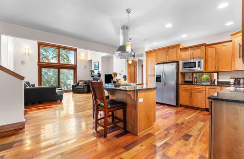 Hayden Lake House | The Lantern House | Lake Views, Fire Pit & Luxury
