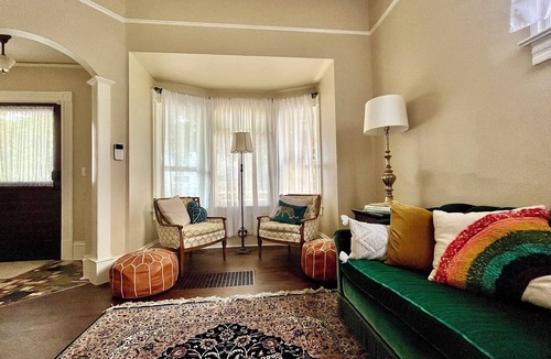 Eliot House | The Lanthorn House: Family Oasis in Central Portland