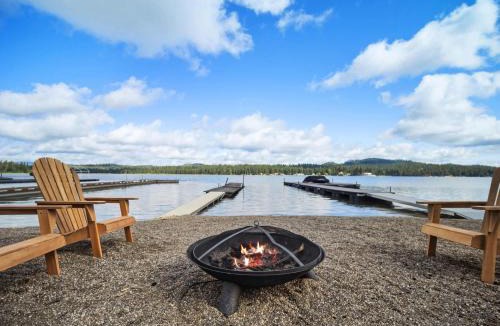Diamond Lake House | The Little Hampton's