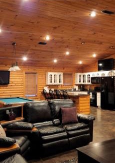 Iuka Villa | The Lodge Cabin