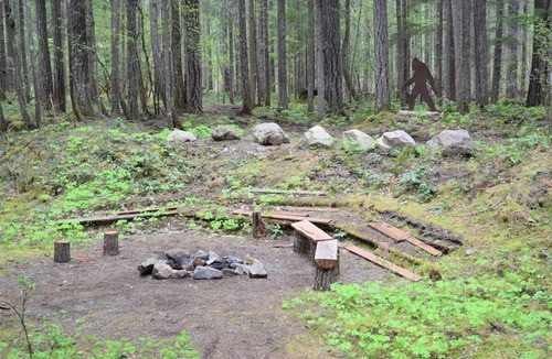 Packwood Cabin | The Lodge on Shawnee Trail | Wifi, Hot tub