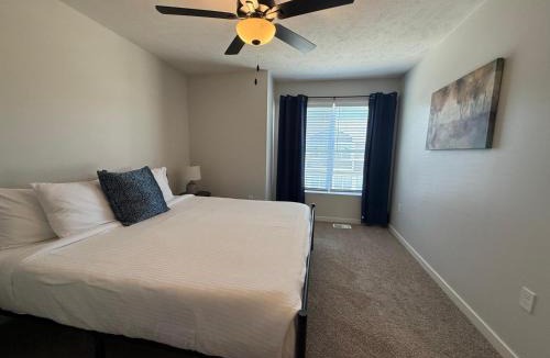 Elkhorn House | The Meadowlark at Coventry Rows