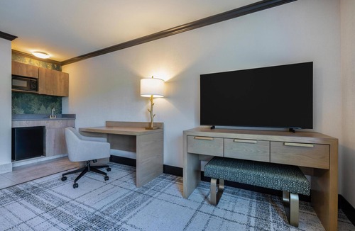 Old Bend Hotel | The Newberry Hotel Bend, Tapestry Collection by Hilton