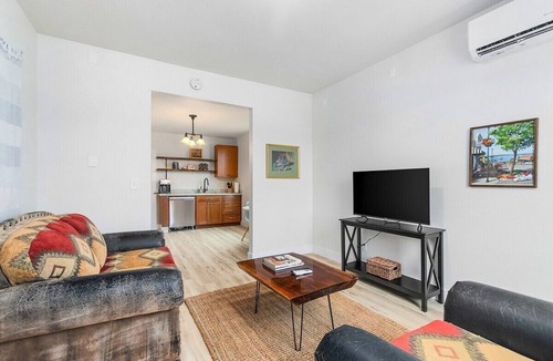 Stanwood Apartment | The Nightjar Shelter