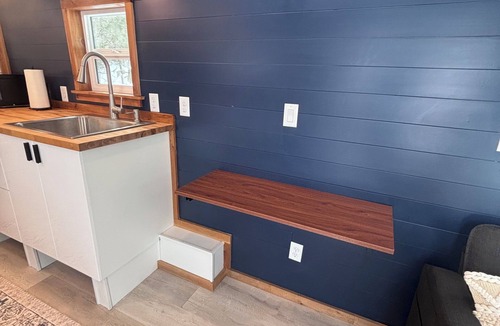 Garden Valley Cabin | The Onyx Cabin at Common Ground
