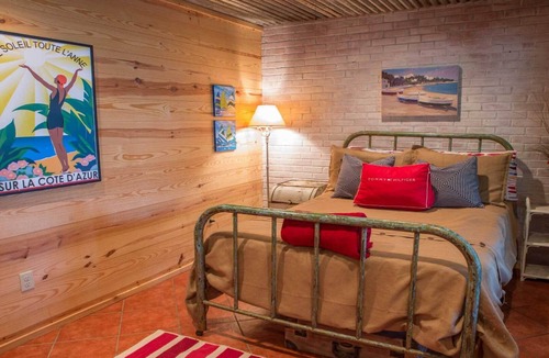 St. Joseph Cabin | The Oxbow Lodge of Lake Bruin