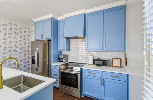 Monroe House | The Oyster Bed - Fleur De Lee Serene and Charming 3 Bedroom, 4 Bed, 2 Bath House