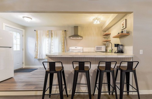 Moscow House | The Palouse Perch. A cozy spot within walking distance of downtown Moscow.