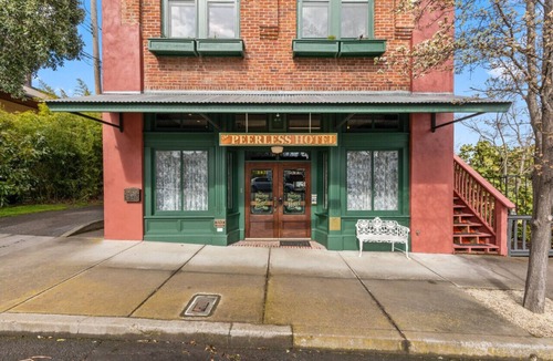 Historic Railroad District Apartment | The Peerless Hotel | Honeymoon Suite #7 | Private Jacuzzi | Mountain Views