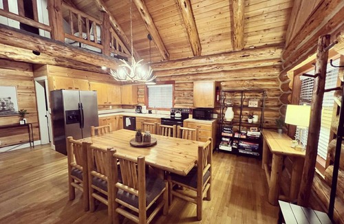 Mount Hood Village Cabin | The Perfect Mountain Getaway - Cabin Near Mt. Hood