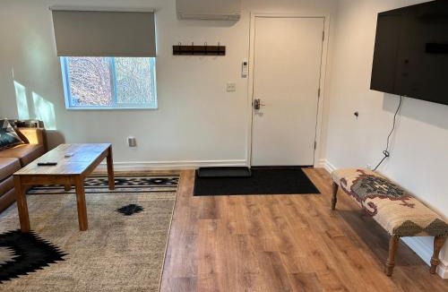 Walla Walla East Apartment | The Plain Jane-Simple Comfort in Walla Walla Valley Wine Country