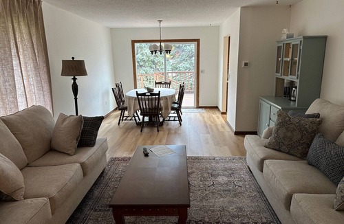 Oakes House | The Pool House- lots of sleeping space. Great location!