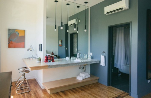 West Loop Bed & Breakfast | The Publishing House B&B