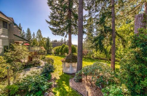 Clinton House | The Quintessa Cottage
