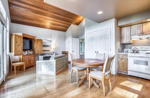 Clinton House | The Quintessa Cottage
